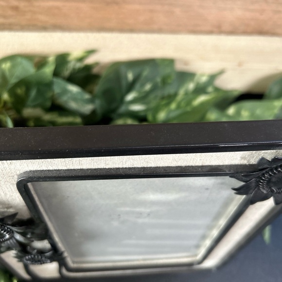 5x7 Sunflower Frame Croft and Barrow Metal Sunflowers Burlap‎ Inset Black Trim - Picture 8 of 12